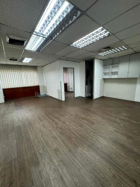 Office for Sale in  Orchard Towers - Image 4